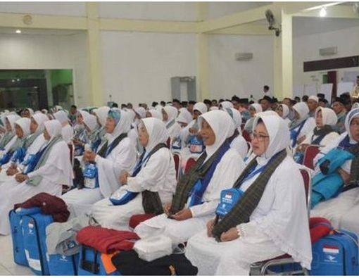 Tips Hindari Bibir Pecah-Pecah Saat Ibadah Haji