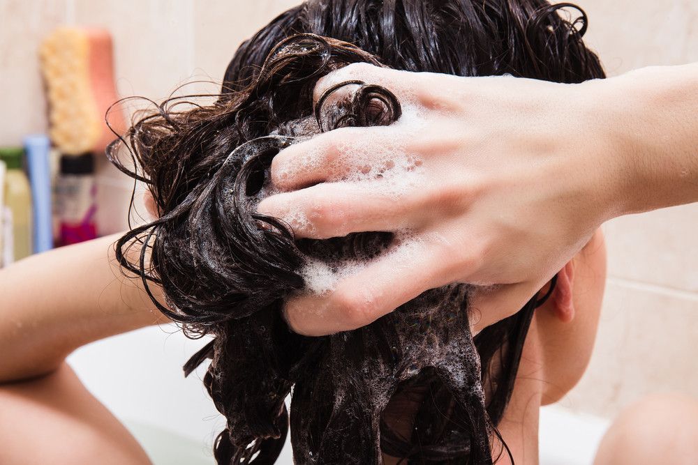 Sering Ganti Sampo, Ini Dampaknya pada Rambut (Goncharov_Artem/Shutterstock)
