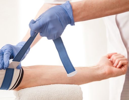 Cara Menggunakan Tourniquet untuk Menghentikan Perdarahan