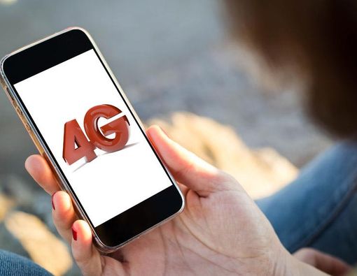 Ponsel 4G Berisiko Sebabkan Kanker Otak