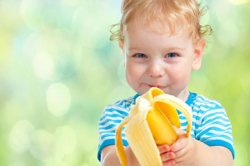 Kiat Memberikan Finger Food untuk Si Kecil