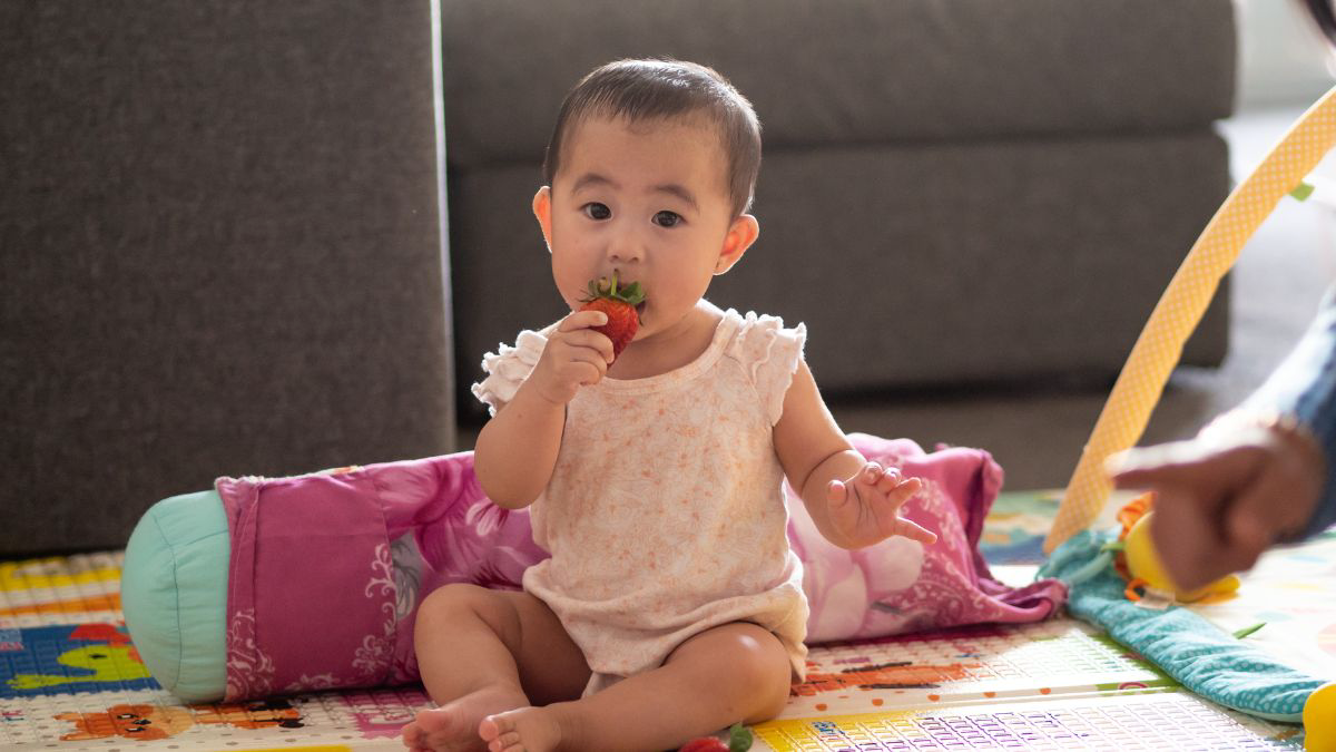 Tumbuh Kembang Bayi 6 Bulan