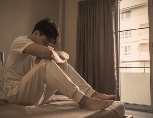 Fenomena Artis Meninggal di Usia 27 Tahun akibat Depresi?