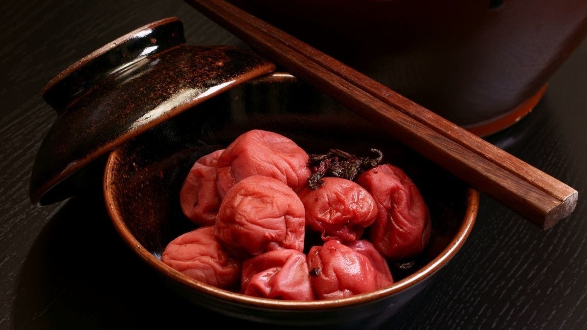 Umeboshi, Benarkah Ampuh Mengatasi Flu? Cek Faktanya!