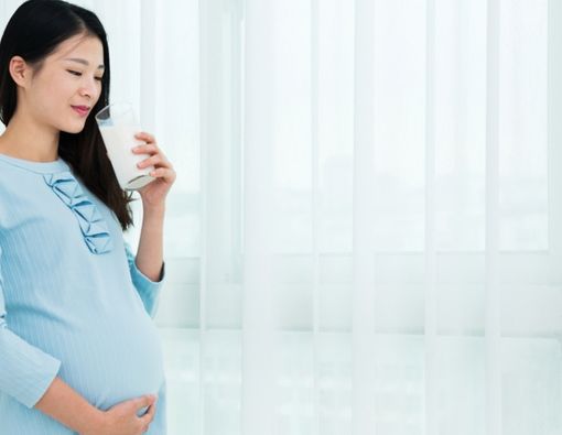 Apa yang Terjadi Bila Ibu Hamil Tak Minum Susu?