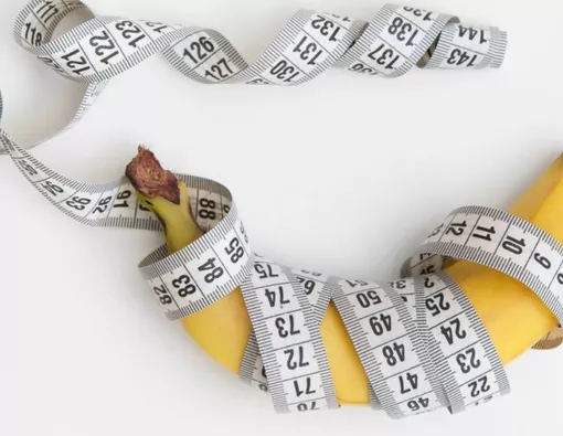 Menguak Fakta dan Risiko Memperbesar Penis