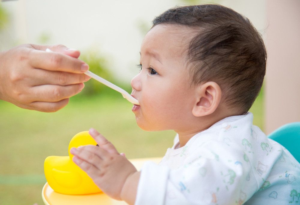 Waktu Terbaik Memberikan Buah pada si Kecil