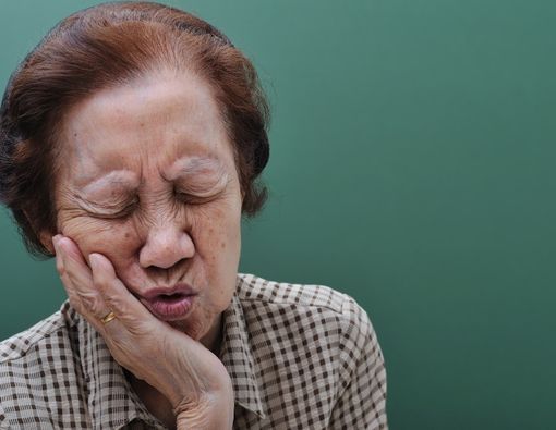 Penyakit Gusi Tingkatkan Risiko Kematian Pada Wanita Lansia