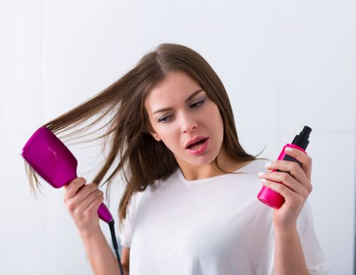 Baik Buruk Dry Shampoo untuk Kesehatan Rambut