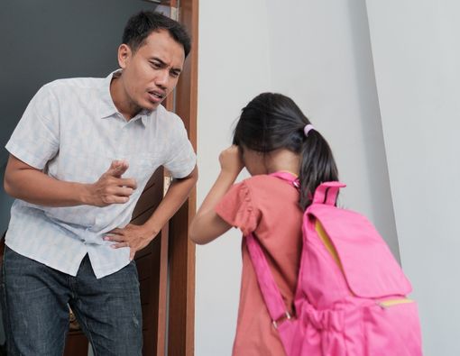 20 Perkataan Dad Shaming yang Menyakitkan