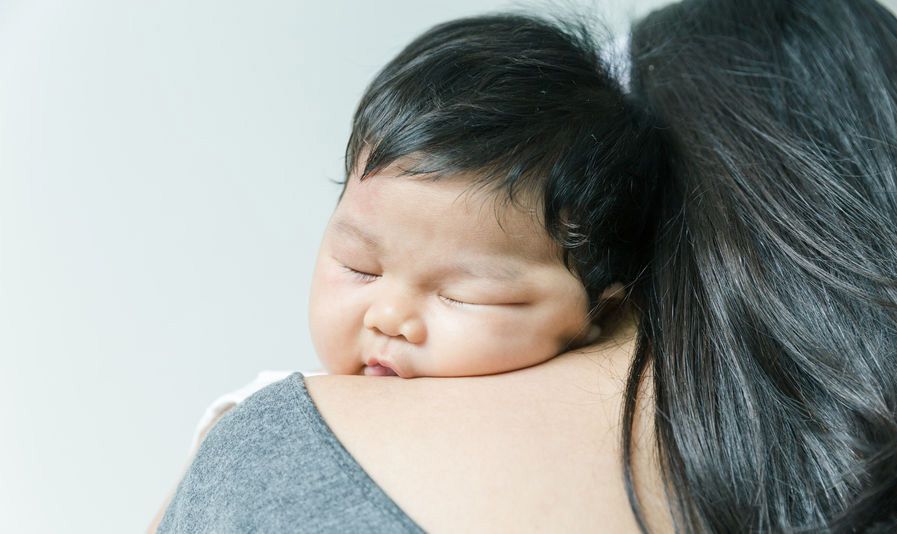 Penyebab dan Cara Mengatasi si Kecil yang Tidur Mendengkur