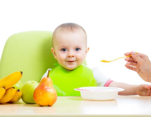 Panduan Memberikan Buah untuk si Kecil Sesuai Usianya