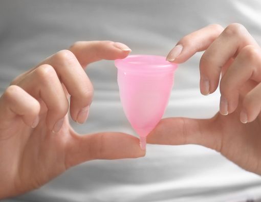 Ingin Memakai Mestrual Cup? Kenali Risikonya Terlebih Dahulu