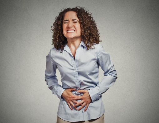 Mengapa Panik Picu Sakit Perut?