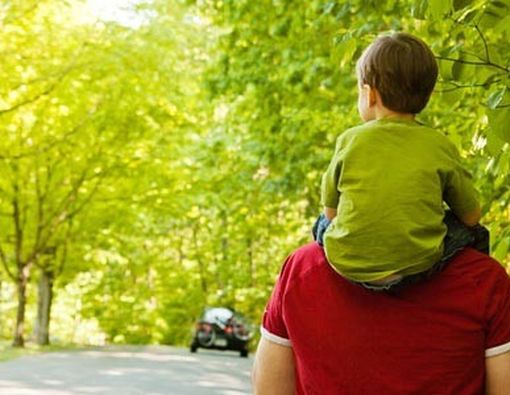 Pentingnya Peran Ayah dalam Tumbuh Kembang Anak