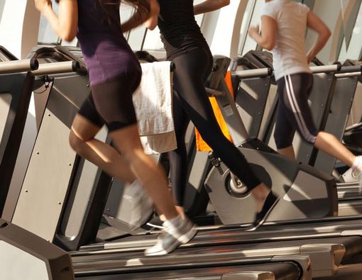 Lakukan Ini Jika Anda Ingin Bentuk Tubuh seperti Kim Kardashian