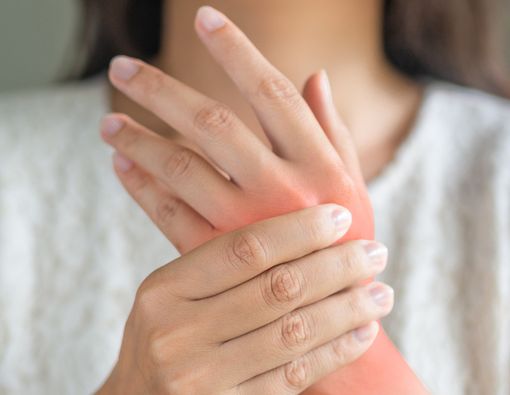 Artritis Reumatoid Berkaitan dengan Tukak Lambung, Benarkah?