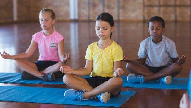 8 Manfaat Yoga untuk Kesehatan Anak