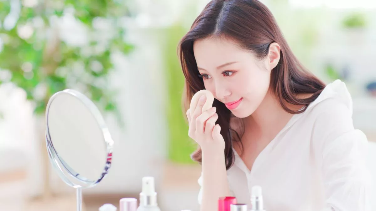 Gunakan BB Cream Ber-SPF, Perlukah Pakai Sunscreen Lagi?