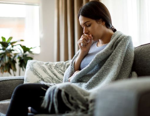 10 Cara Praktis untuk Bantu Meredakan Batuk Kering Tanpa Obat