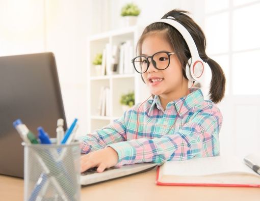 Perlukah Anak Belajar Bahasa Kedua Sejak Dini?