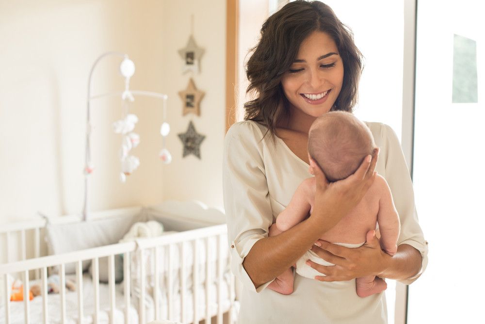 Bedong pada Bayi, Perlukah Dilakukan?
