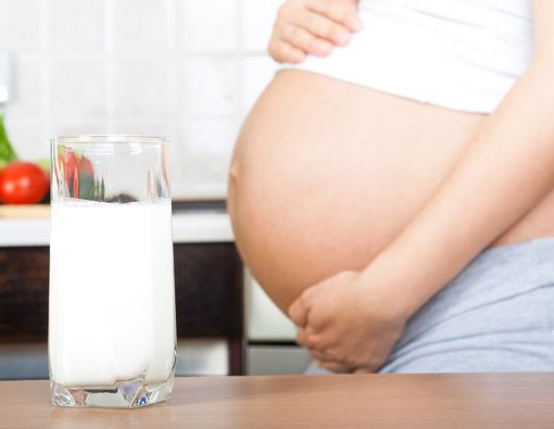 Pilih Susu Hamil atau Susu Biasa? Ini Pertimbangannya