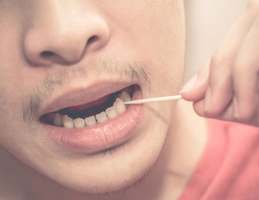 Benarkah Tusuk Gigi Dapat Menularkan Gejala HIV?