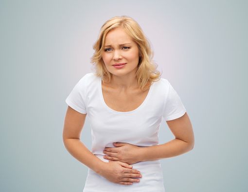 4 Cara Meredakan Sakit Perut Akibat Gugup