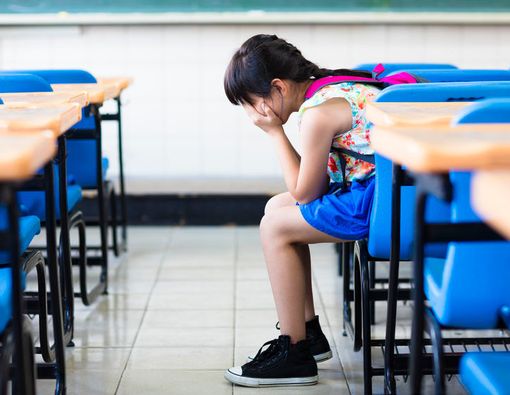 Anak Mudah Cemas? Ini Penyebab dan Cara Mengatasinya