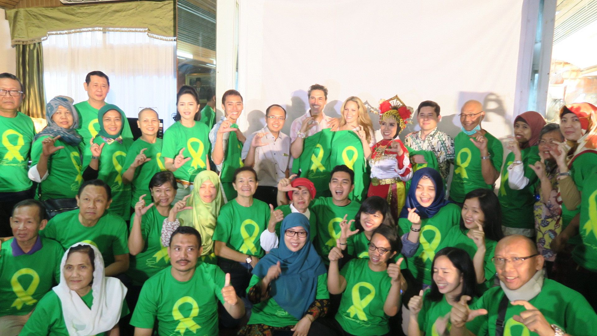 Ethan Zohn, Mantan Pesepak Bola yang Bangkit dari Kanker Limfoma