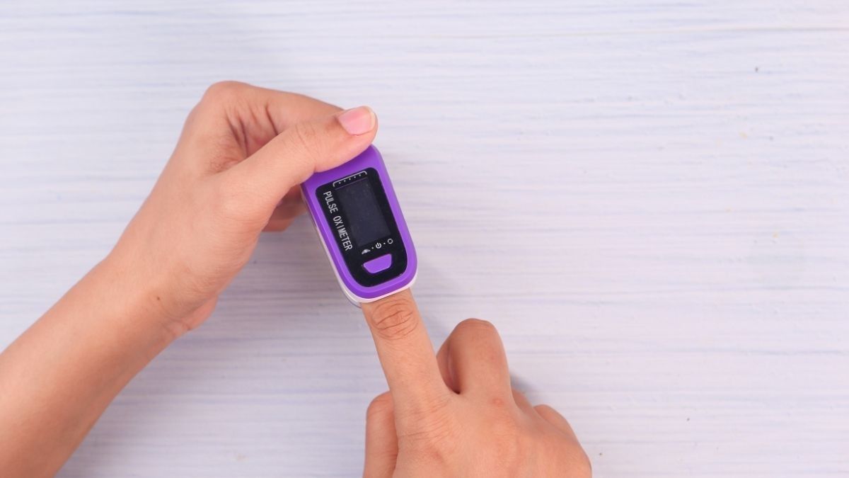 Pentingnya Punya Oximeter saat Pasien COVID-19 Isolasi Mandiri