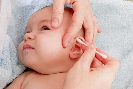 Cara Membersihkan Kuping Anak yang Benar