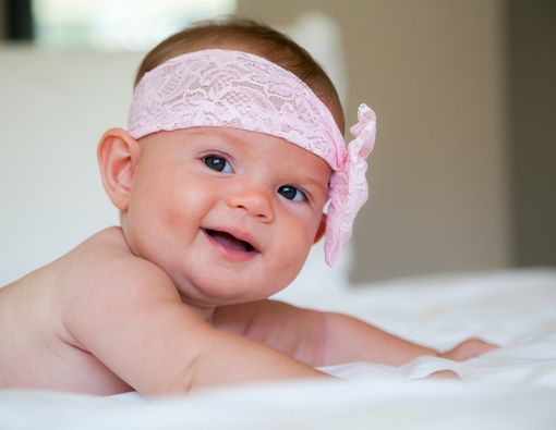 Tindik Telinga pada Bayi, Amankah Dilakukan?