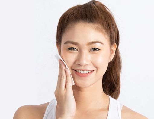 8 Cara Mudah Facial Detox Sendiri di Rumah, Bikin Kulit Glowing!