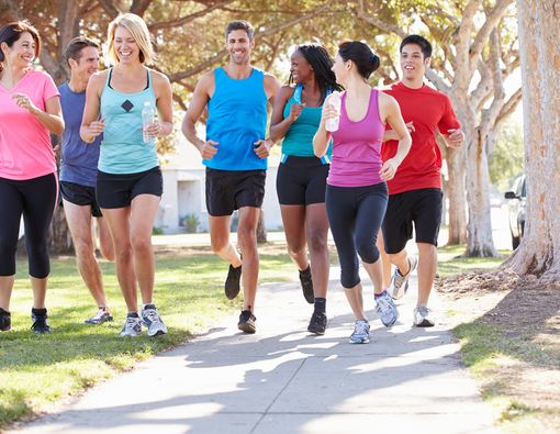 Mana Lebih Efektif, Olahraga Berkelompok atau Sendiri?