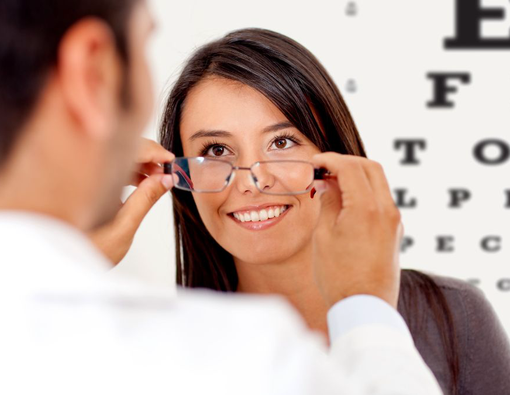 Benarkah Kacamata Terapi bisa Mengobati Mata Minus?