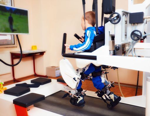 Kiat Merawat Anak yang Terkena Polio