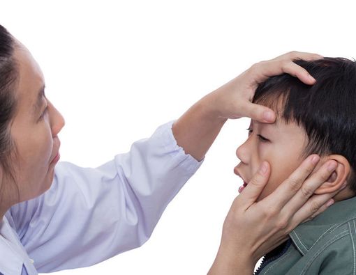 Mengatasi Mata Merah Karena Alergi