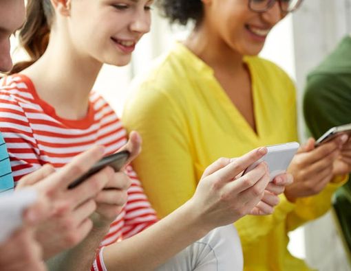 Mengapa Generasi Milenial Mudah Kecanduan Teknologi?