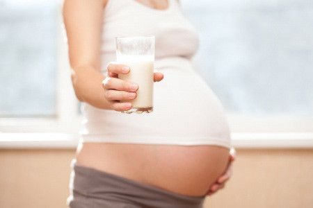 Perlukah Konsumsi Susu Khusus Ibu Hamil? 