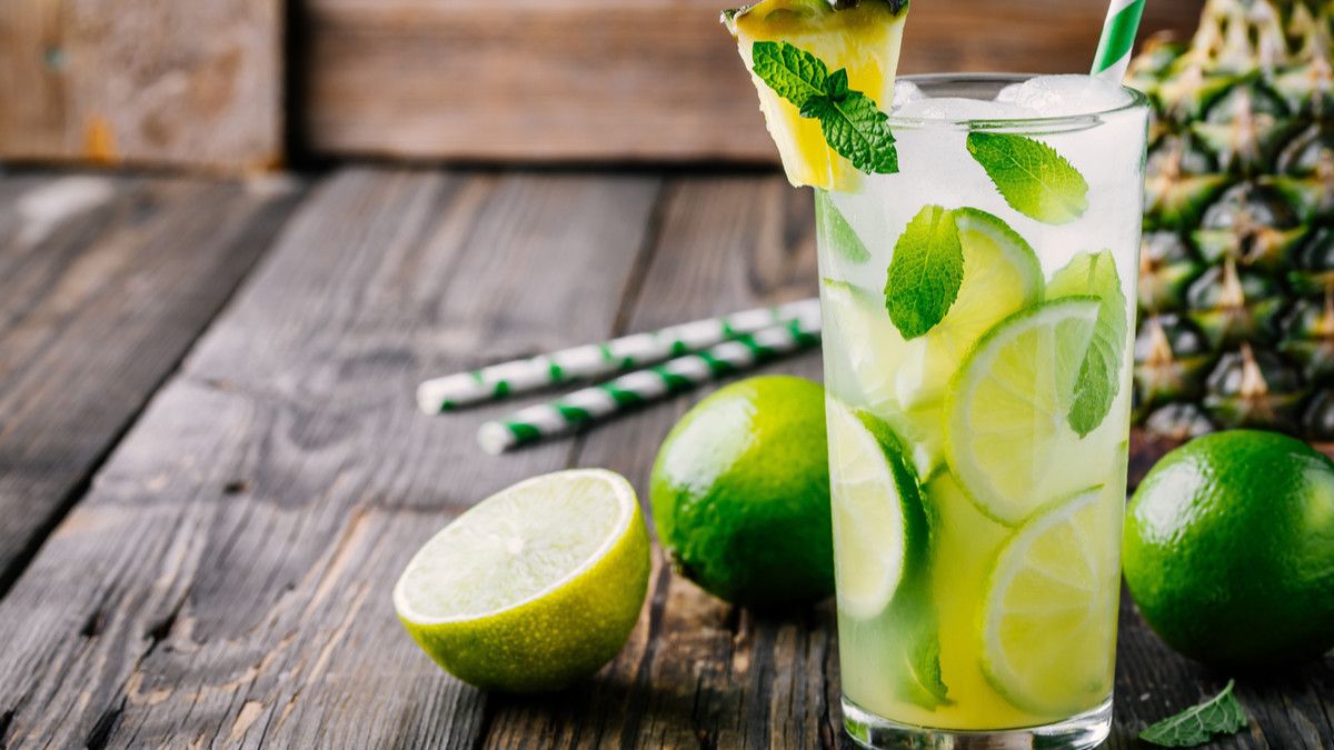 Patut Dicoba, 10 Resep Infused Water Ini Sehat dan Mudah! KlikDokter