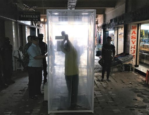 Banyak Dibuat, Bilik Disinfektan Bisa Jadi Berbahaya bagi Tubuh