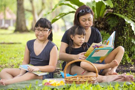 10 Ide Liburan Bermanfaat Bagi Si Kecil
