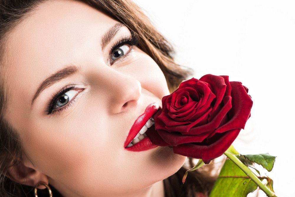 Makan Bunga Mawar Ada Manfaatnya untuk Kesehatan?