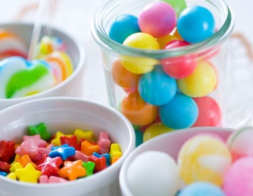 Benarkah Gula atau Makanan Manis Sebabkan Asam Lambung Naik?