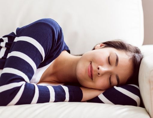 Manfaat Tidur Siang Singkat Saat Puasa