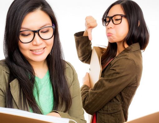 Tips Mengatasi Rekan Kerja yang Menyebalkan di Kantor