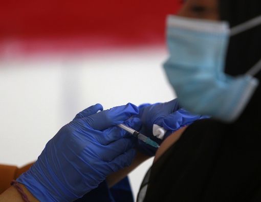 Vaksin COVID-19 Dapat Mengubah Siklus Menstruasi, Benarkah?