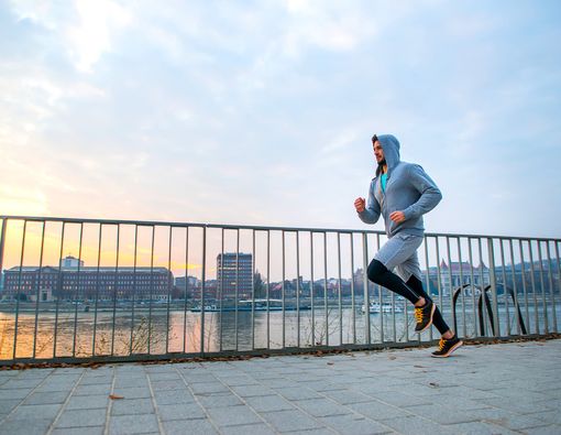 8 Ide Bekal Sehat Sebelum Olahraga Lari